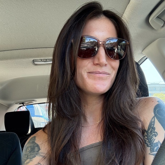 Meet your Posher, Maria - Picture 1 of 1